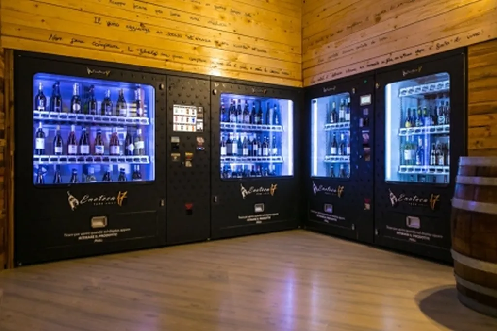 Création de magasins automatiques ouverts 24h/24 et 7j/7 avec distributeurs flexibles et accompagnement commercial partout en France