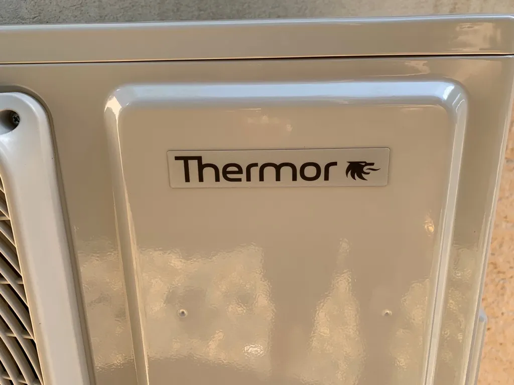 Installation climatisation réversible Thermor Nagano à Roquevaire