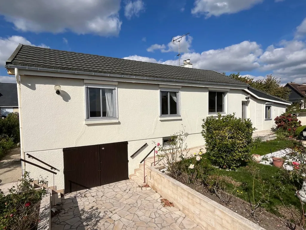 A vendre, maison individuelle offrant de beaux volumes de 128m² et une vue sur la Seine !