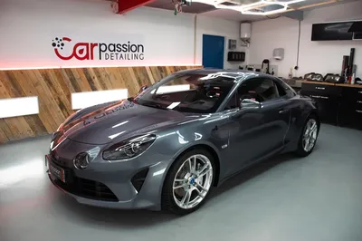 Protection céramique gtechniq crystal serum ultra sur une Alpine A110s neuve sortie de concession à saint-maximin dans l'Oise