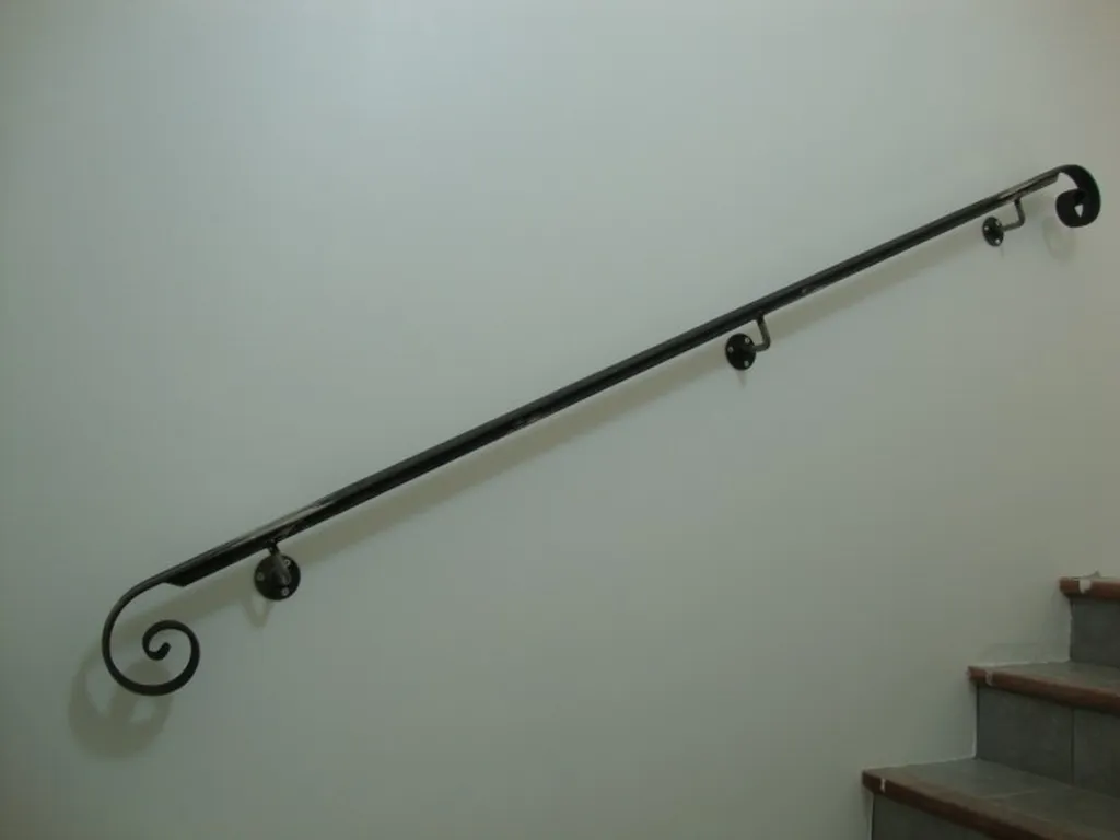 MAIN COURANTE MURALE LA BOUILLADISSE