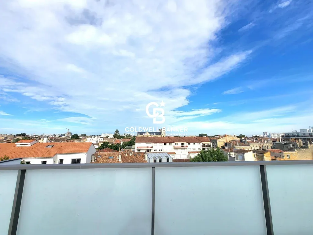 Appartement à vendre Bordeaux – dernier étage avec 2 terrasses, ascenseur et parkings entre Fondaudège et Jardin Public
