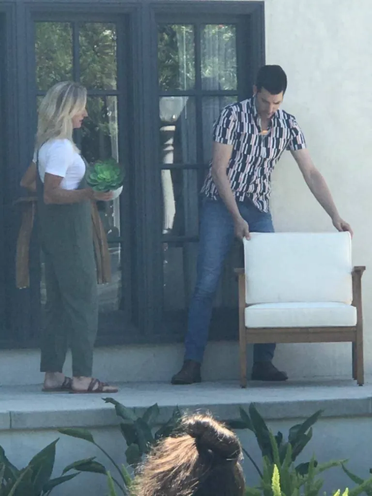 EMISSION AMERICAINE TOTAL RENOVATION 