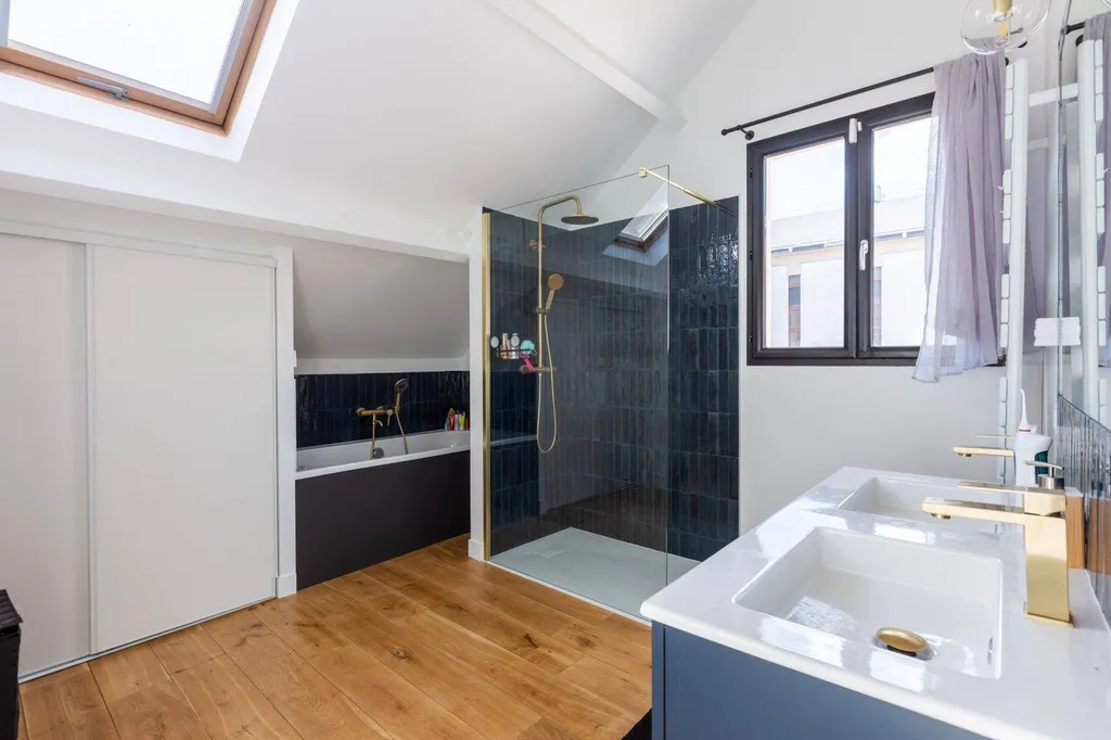 A vendre : Très belle maison de ville - Courbevoie 92400