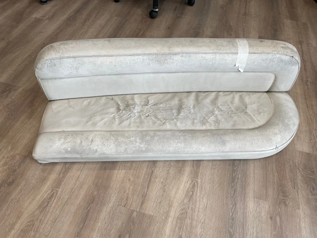 Remettre en état une banquette de bateau sur le bassin d'arcachon