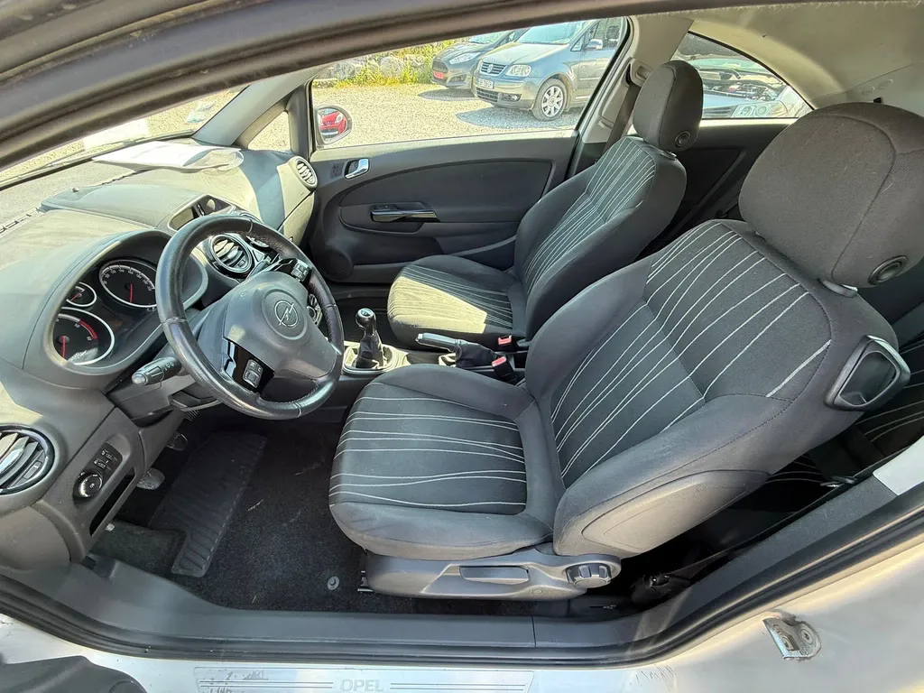 OPEL CORSA 1.3 CDTI 75CV édition 111 
3 Portes 