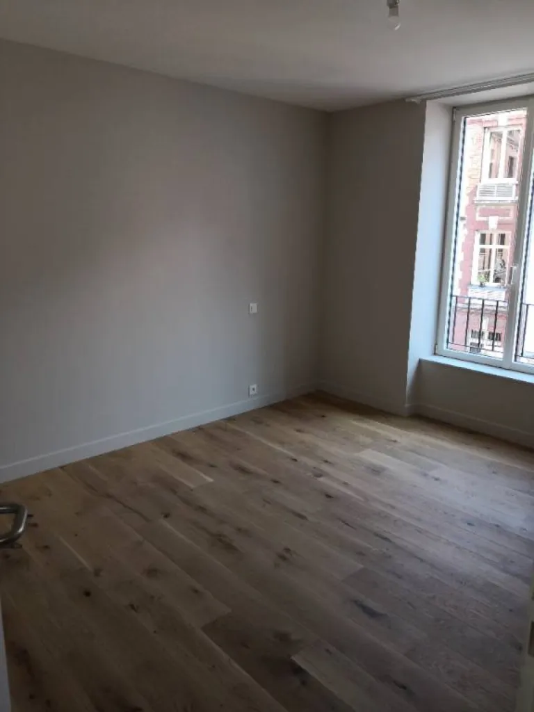 Situé au 3ème étage
