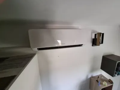 Installation d'un monosplit Hitachi AirHome 400 à La Ciotat 