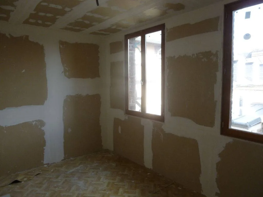 Cherche à acheter maison à étage avec 3 chambres proche le Buquet 76500