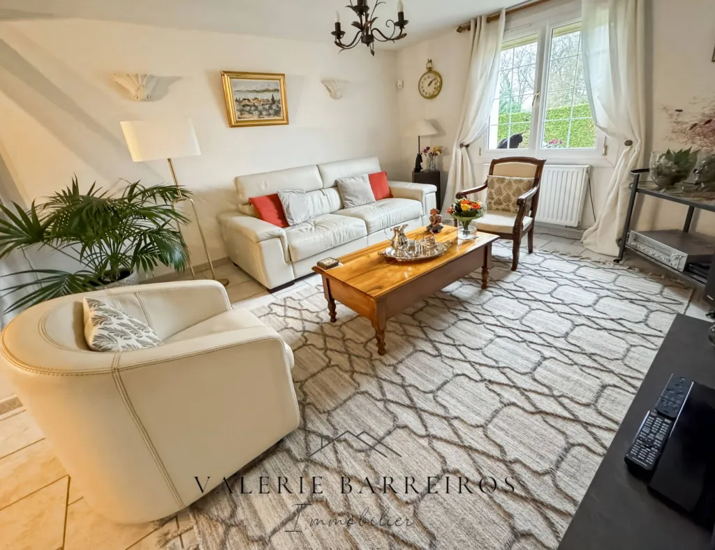 A vendre, belle et grande maison au calme sur la commune d'ELBEUF  LA LONDE  76500