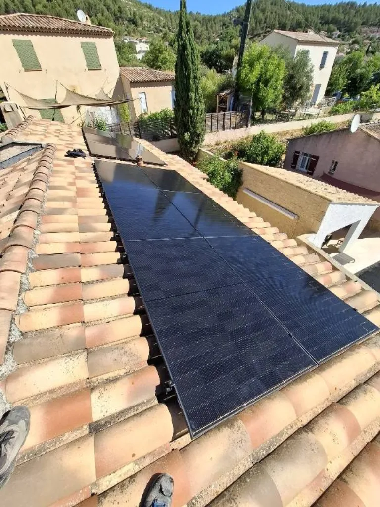 Panneaux solaires Dualsun et onduleurs avec optimiseurs SolarEdge dès 13 990€