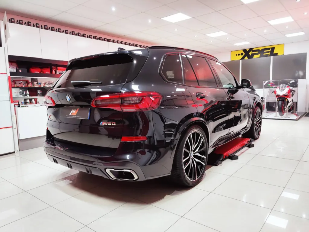 BMW X5 M50D - PROTECTION CERAMIQUE INTEGRALE GTECHNIQ A LILLE
