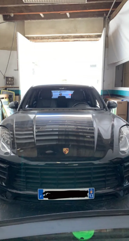 Prix pour le remplacement de Pare Brise sur Porsche macan avec speed glass Marseille 13011 ?