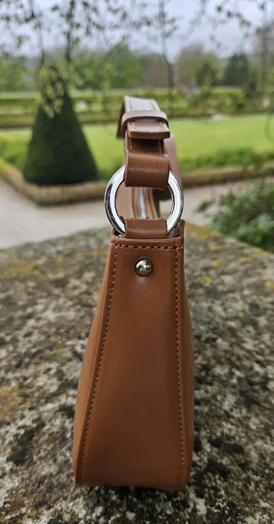 Sac Lancaster en cuir camel chez Evasion à Eu