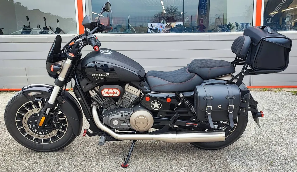 BENDA ROCK 300 DU 05/2024 AVEC 12550 KM.