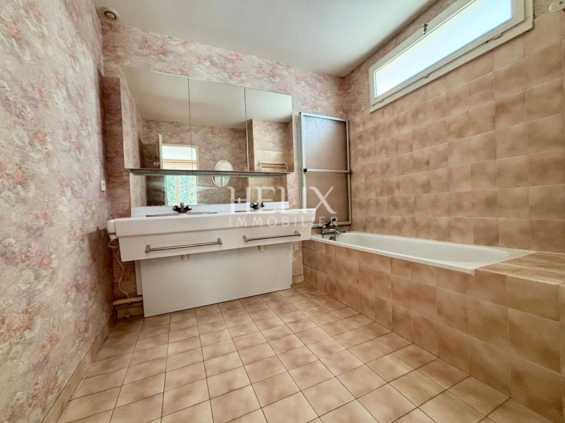 Maison proche lycée international, lisière de foret Saint Germain En Laye 145 m2.