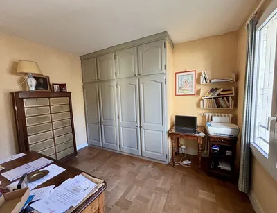 A vendre dans le quartier forêt de Saint Germain en Laye un appartement familial de 5 chambres de 174M²