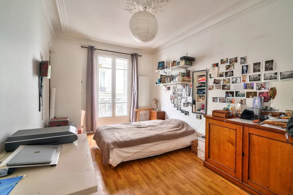 Acheter un appartement avec trois chambres aux Batignolles à Paris 75017