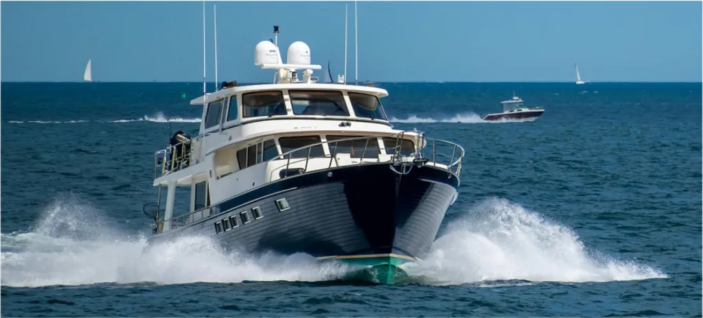 Où trouver un bateau à moteur d’occasion révisé avec options de financement et livraison à Six-Fours-les-Plages 83140 Var ?