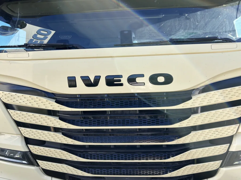 IVECO TRACTEUR S WAY 580