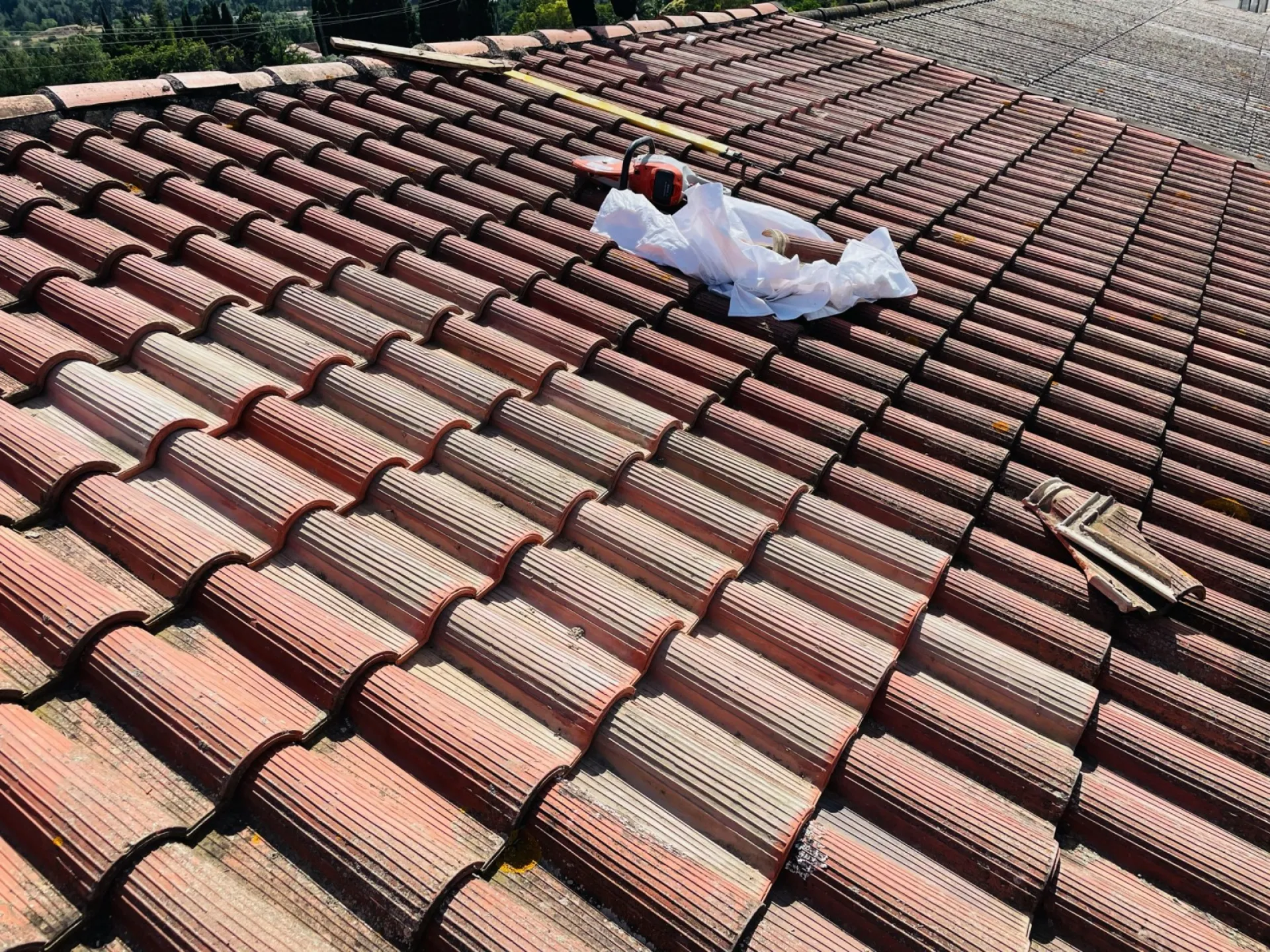 couvreur pour réparation de toit Fuveau 13710