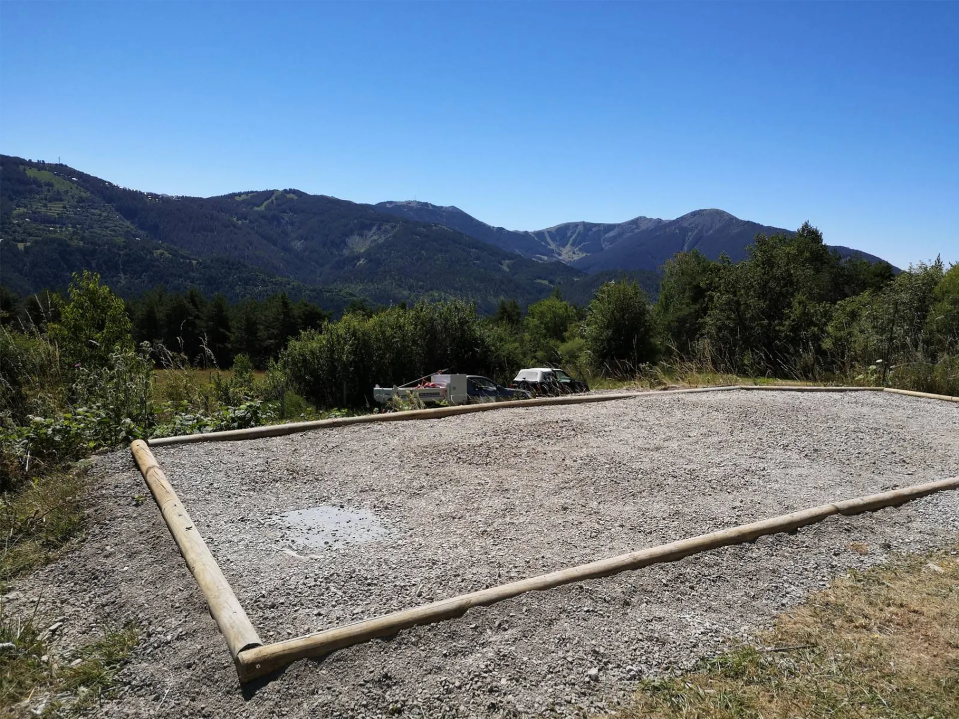 Terrain de pétanque dans les Alpes Maritimes