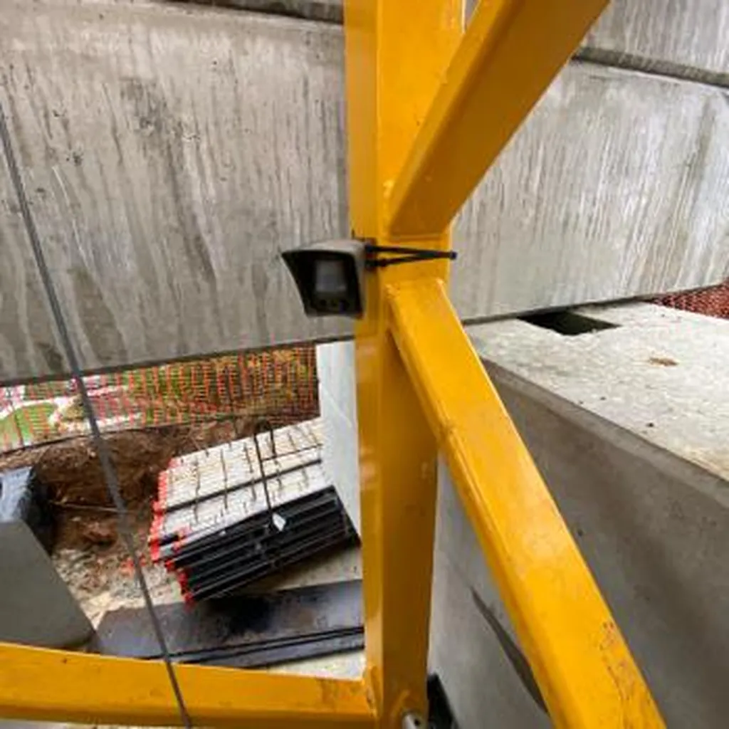 Installation d’une vidéosurveillance temporaire OMVC200 avec centrale GSM/IP et télésurveillance 24h/24 pour chantier à Carcès 83570