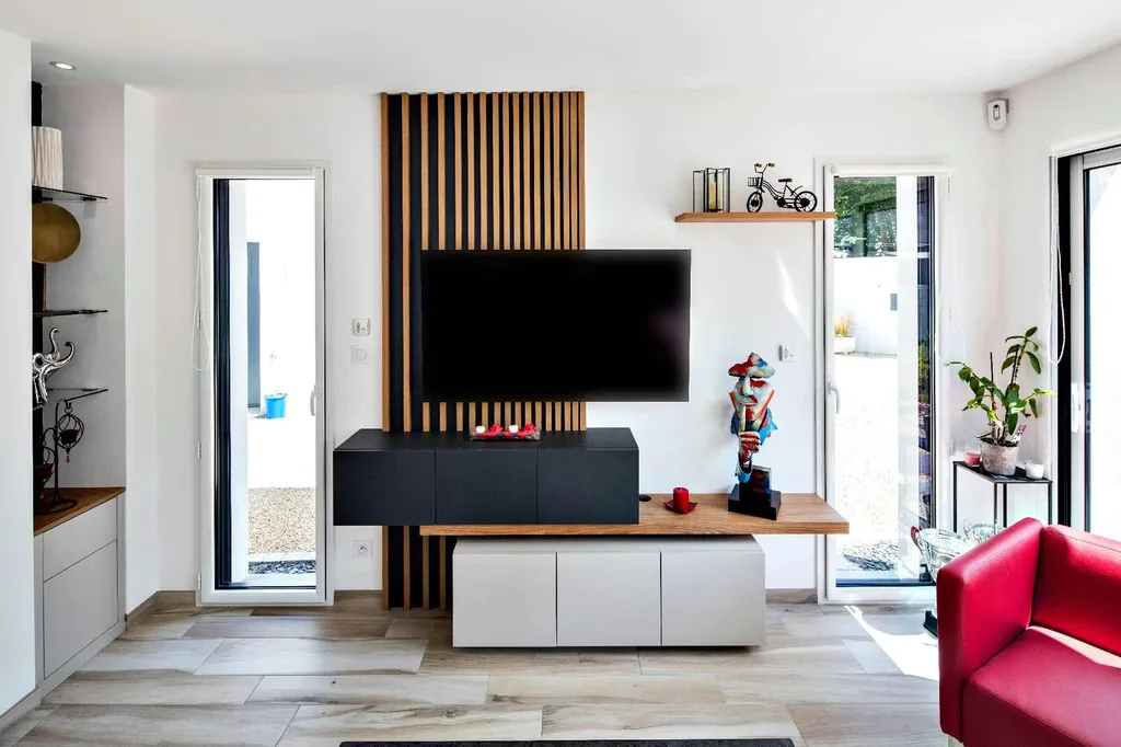 Meuble TV avec des caissons suspendus à Quint-Fonsegrives, près de Toulouse, Haute Garonne