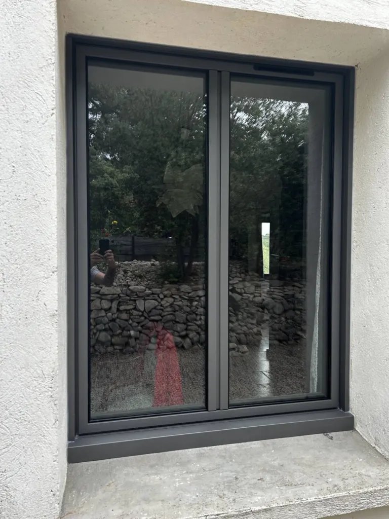 pose de menuiseries aluminium sur mesure bouches du rhone 