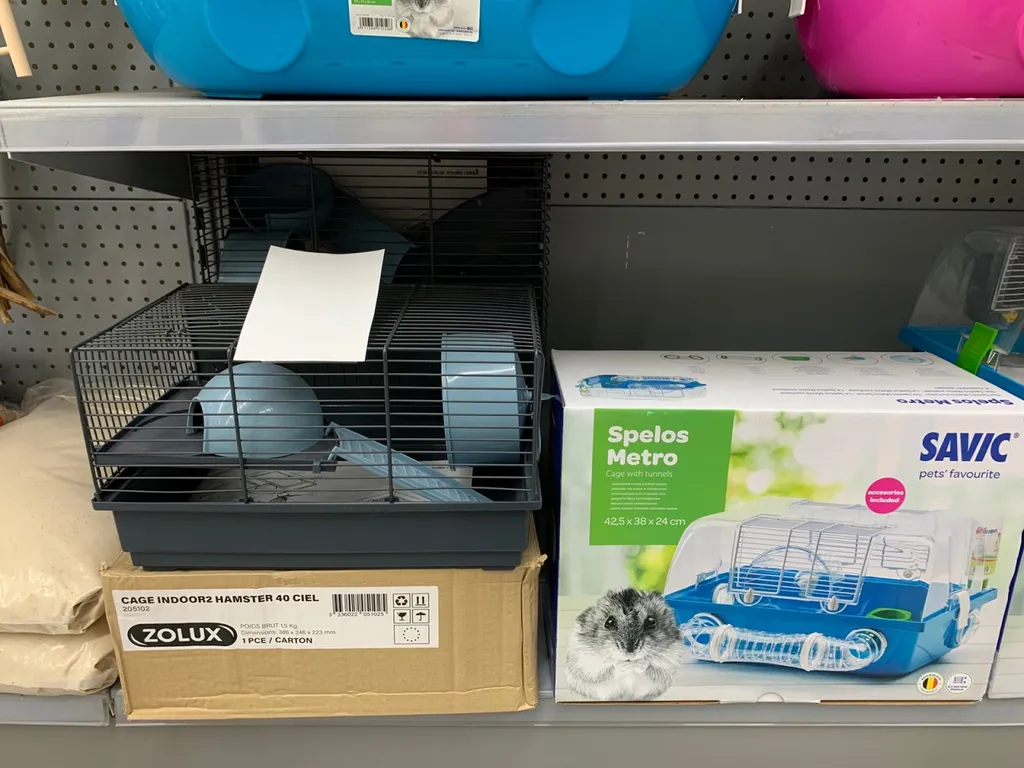 Vente de cages à oiseaux et de cages pour rongeurs