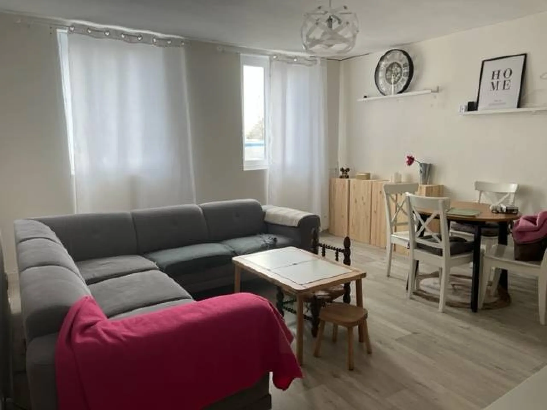 A vendre maison de ville de 75 m² + un studio loué sur la commune de ELBEUF 76500