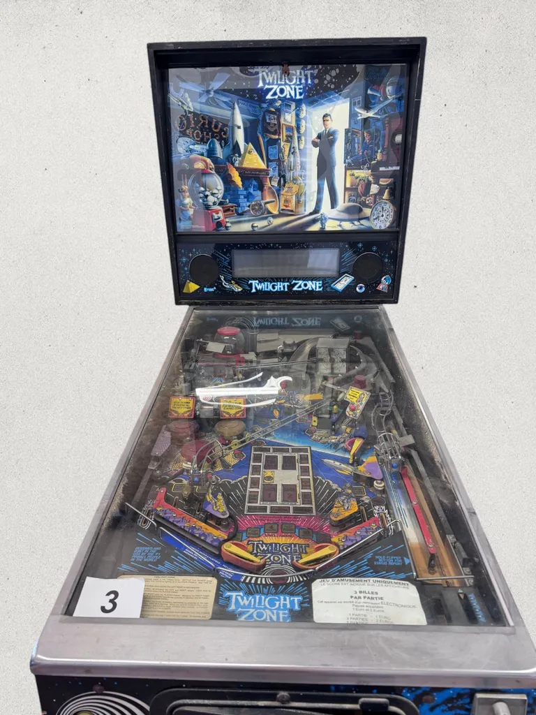 VENTE AUX ENCHÈRES – JEUX & BORNES D’ARCADE ANCIENNES