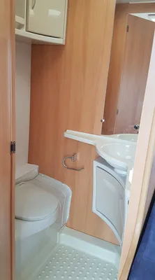 CARAVELAIR ANTARES LUXE 460 Lit Central (2014) - Expertise MIDI 13 LOISIRS 13