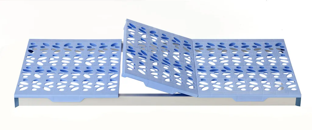Etagère à clayettes en polypropylène