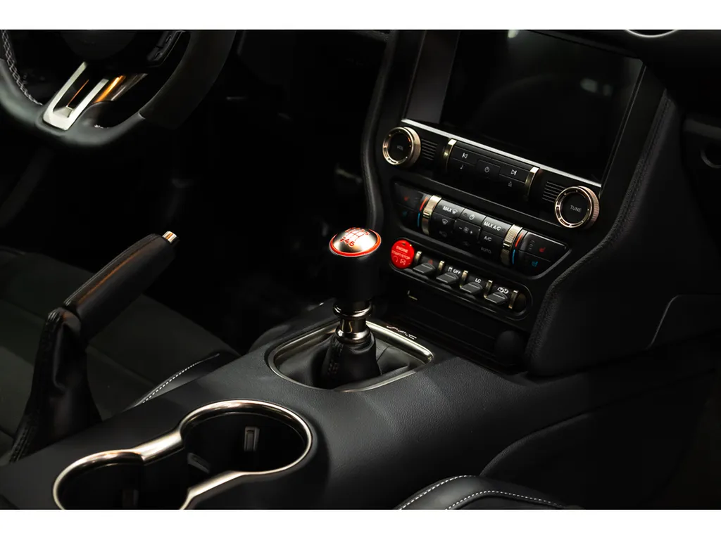 Ford Mustang Shelby GT350 2016 Neuve Série Limitée Bleu Bandes Blanches V8 5.2 Flat Plane Import Canada Livraison Europe