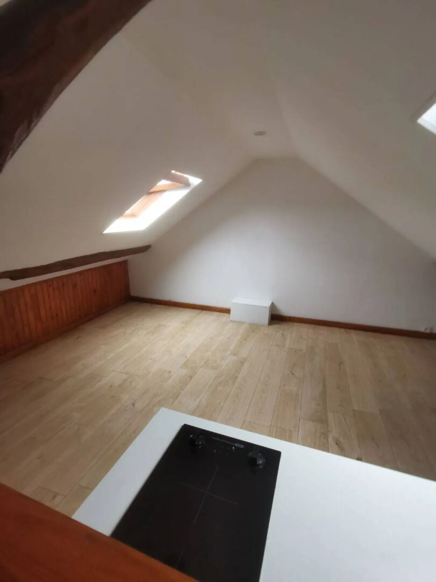 A vendre immeuble de 340 m² comprenant 7 lots sur la commune de caudebec les elbeuf 76320