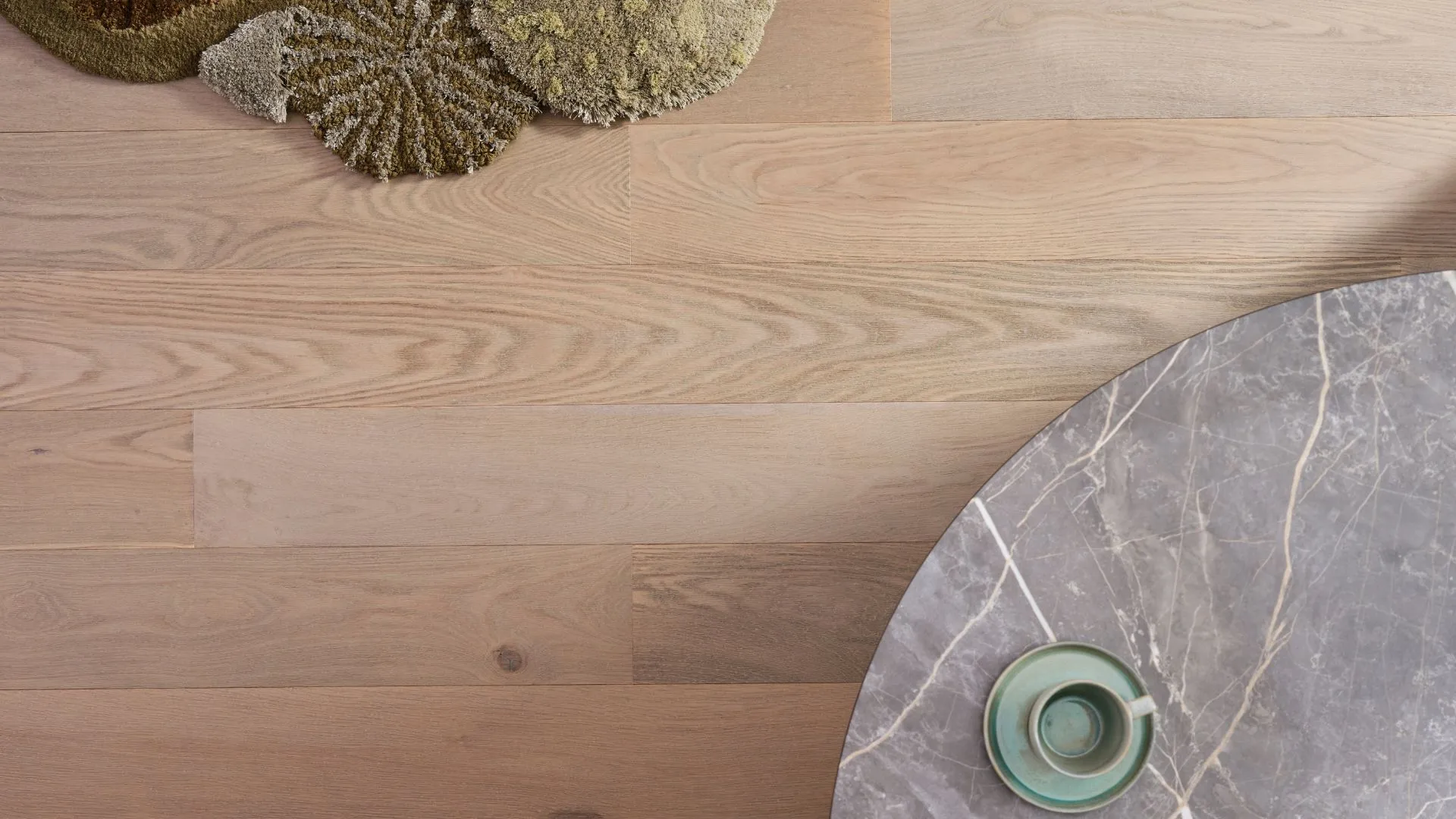 Pourquoi choisir un parquet vieilli pour un intérieur authentique et chaleureux dans les Bouches-du-Rhône ?