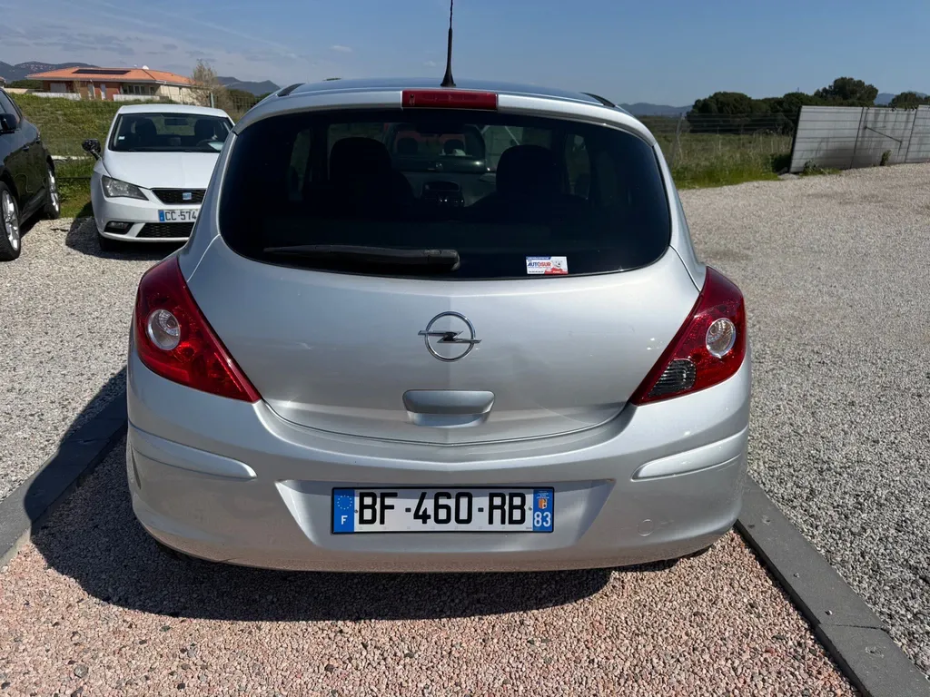 OPEL CORSA 1.3 CDTI 75CV édition 111 
3 Portes 