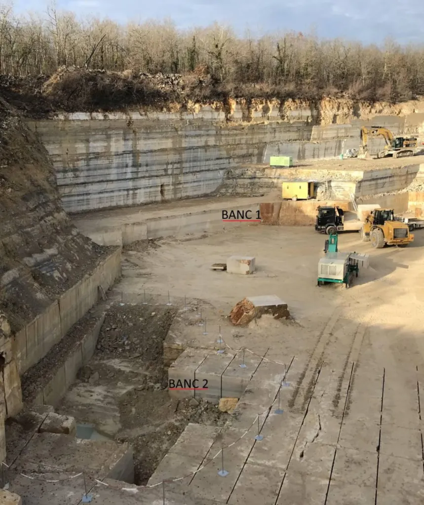 Pierre naturelle de Dordogne, Périgord pour dallage, taille de pierre livraison PACA, BORDEAUX, PARIS, LYON