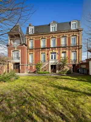 A vendre maison rénovée de 140 m² édifiée sur un terrain de 600 m² commune de TOURVILLE LA RIVIERE 76410