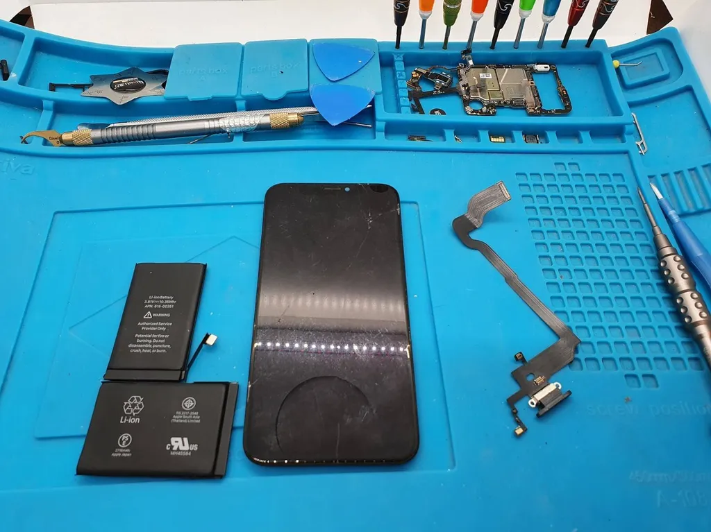 IPHONE X : REMPLACEMENT ECRAN, BATTERIE, CONNECTEUR DE CHARGE APLAISANCE-DU-TOUCH