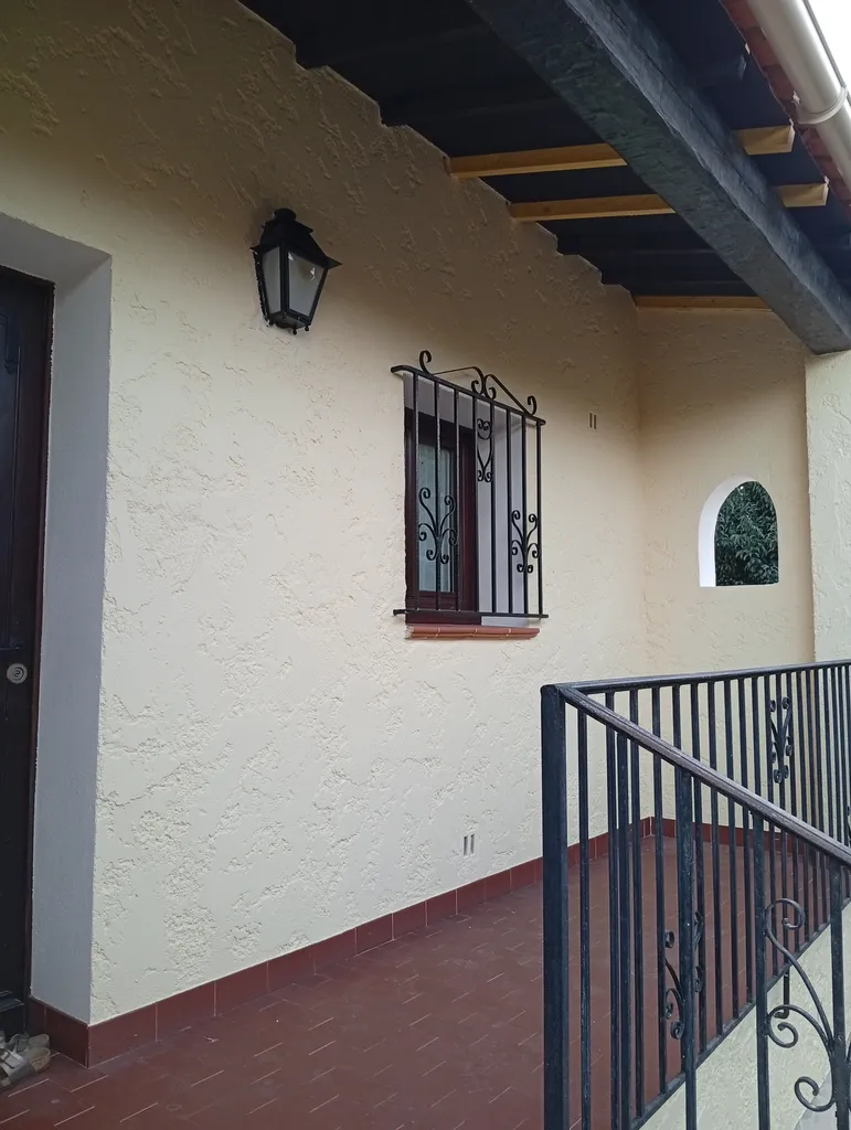 Reprise et remise en état d’une façade à Draguignan