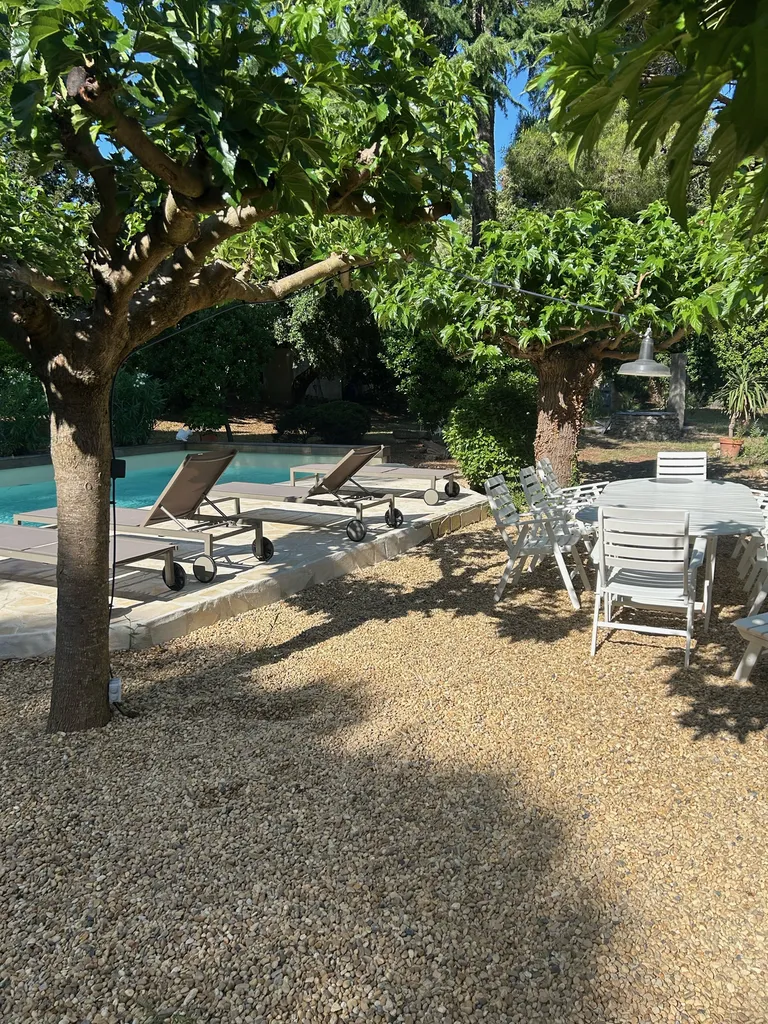 éclairage de jardin et mise en valeur de terrasses par Fc Électricité
