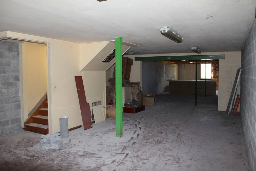 Situé sur l'axe Beuzeville / Bernay, Eure 27210