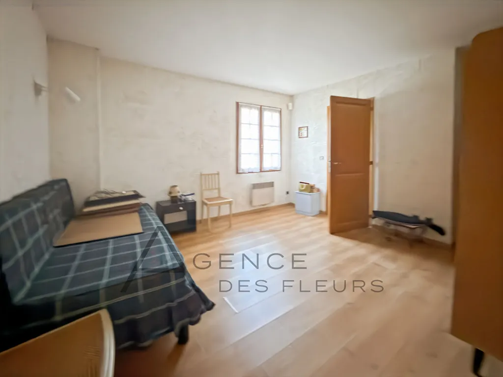 A vendre maison de 141 m² édifiée sur 505 m² de terrain sur la commune de SAINT-AUBIN-LES-ELBEUF 76410