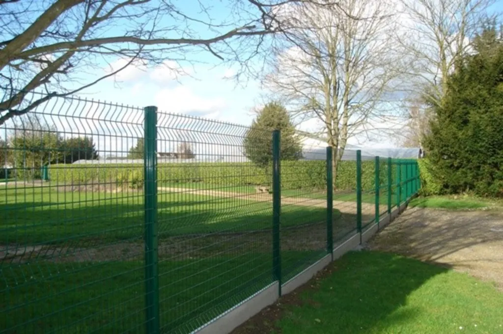 Fermeture de square en clôture rigide à Oissel