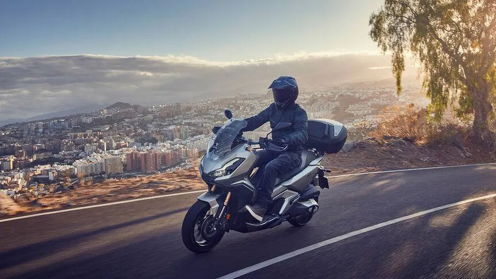 SCOOTER NEUF HONDA ADV 350 LA SEYNE SUR MER