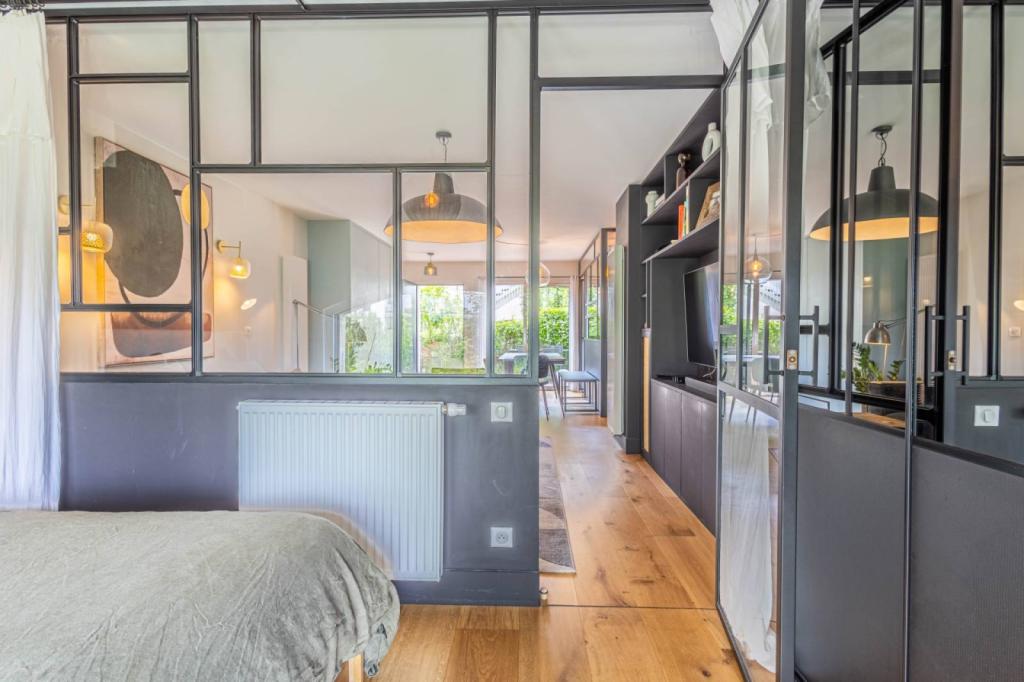 Vendu Bel appartement T4 avec garage Bordeaux Caudéran  