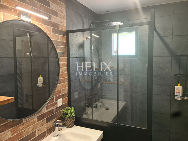 Croissy Sur seine une maison avec 5 Chambres et une belle piscine