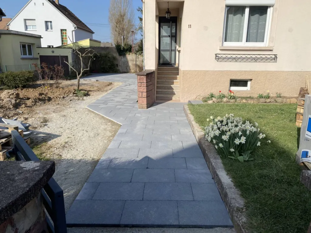 Cour extérieure d'une maison à Strasbourg CLK 